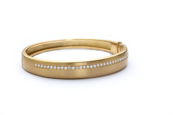 Armreif in Gold mit Diamanten