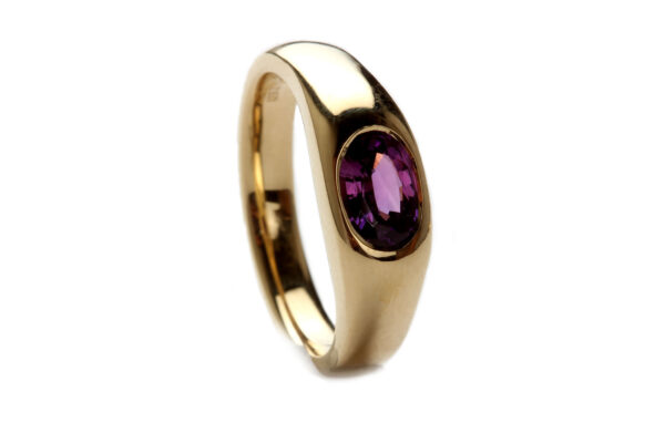 Ring in Gold mit Saphir