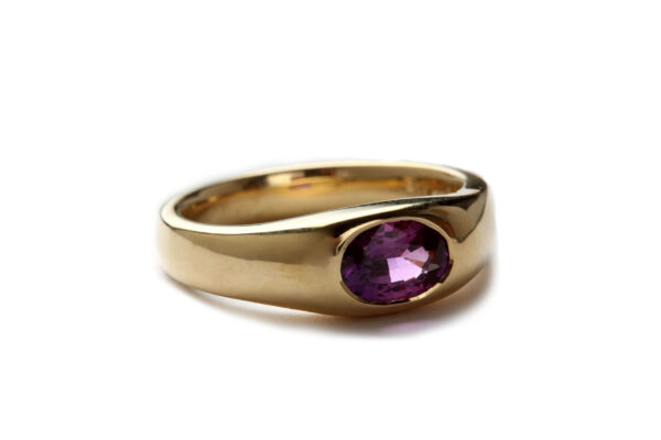 Ring in Gold mit Saphir