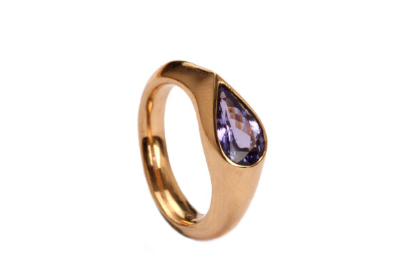 Ring in Gold mit Tansanit