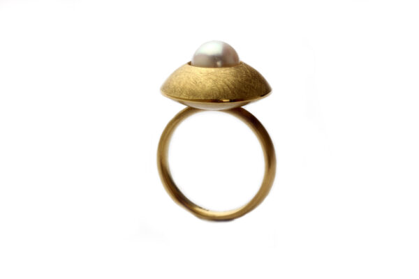 Ring in Gold, mattiert, Perle
