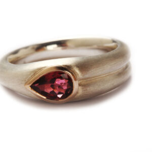 Ring in Silber und Gold mit Turmalin