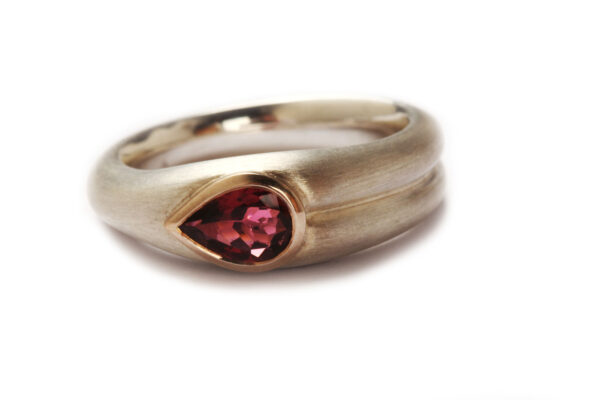 Ring in Silber und Gold mit Turmalin