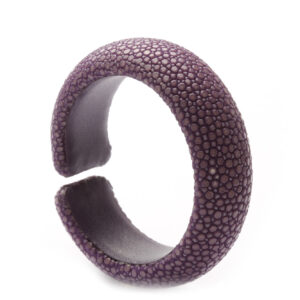 Rochenleder-Armspange, violett