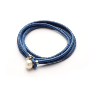 Lederwickelarmband mit Perle, blau