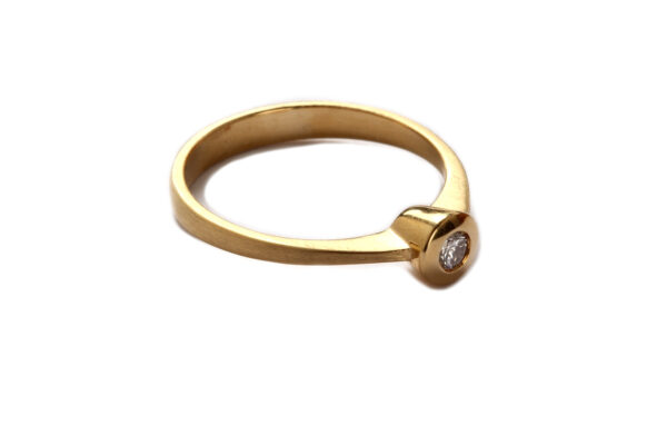 Ring in Gold mit Diamant