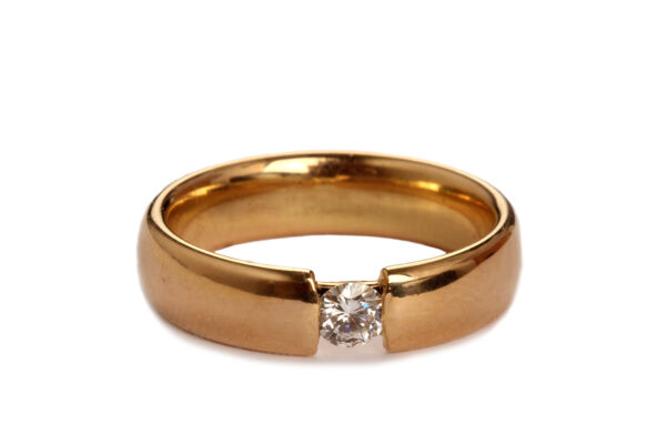 Ring in Gold mit Diamant