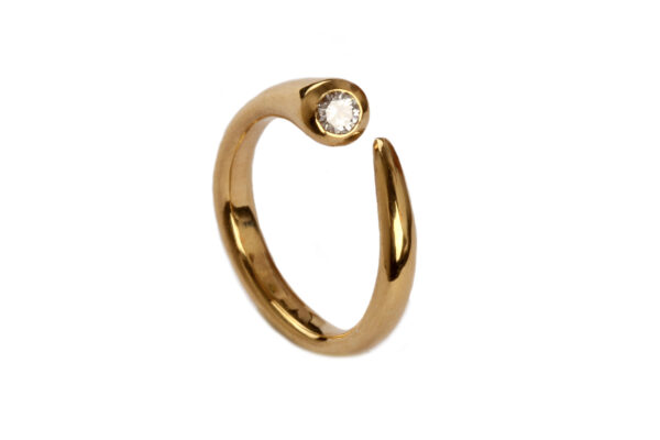 Ring in Gold mit Diamant