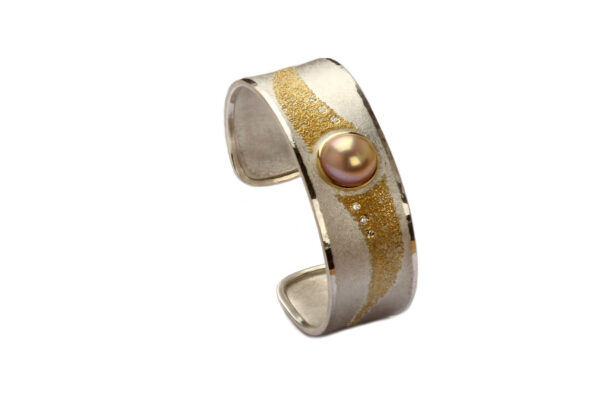 Armreif in Silber mit Perle und 6 Diamanten