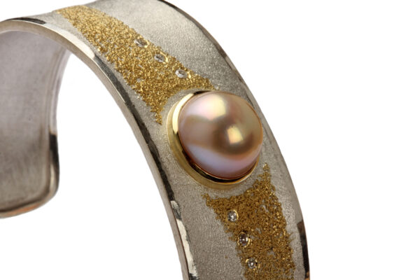 Armreif in Silber mit Perle und 6 Diamanten