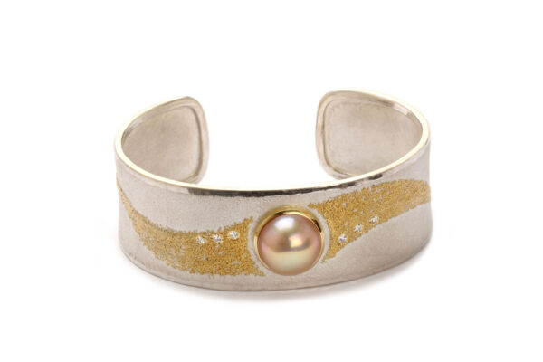 Armreif in Silber mit Perle und 6 Diamanten