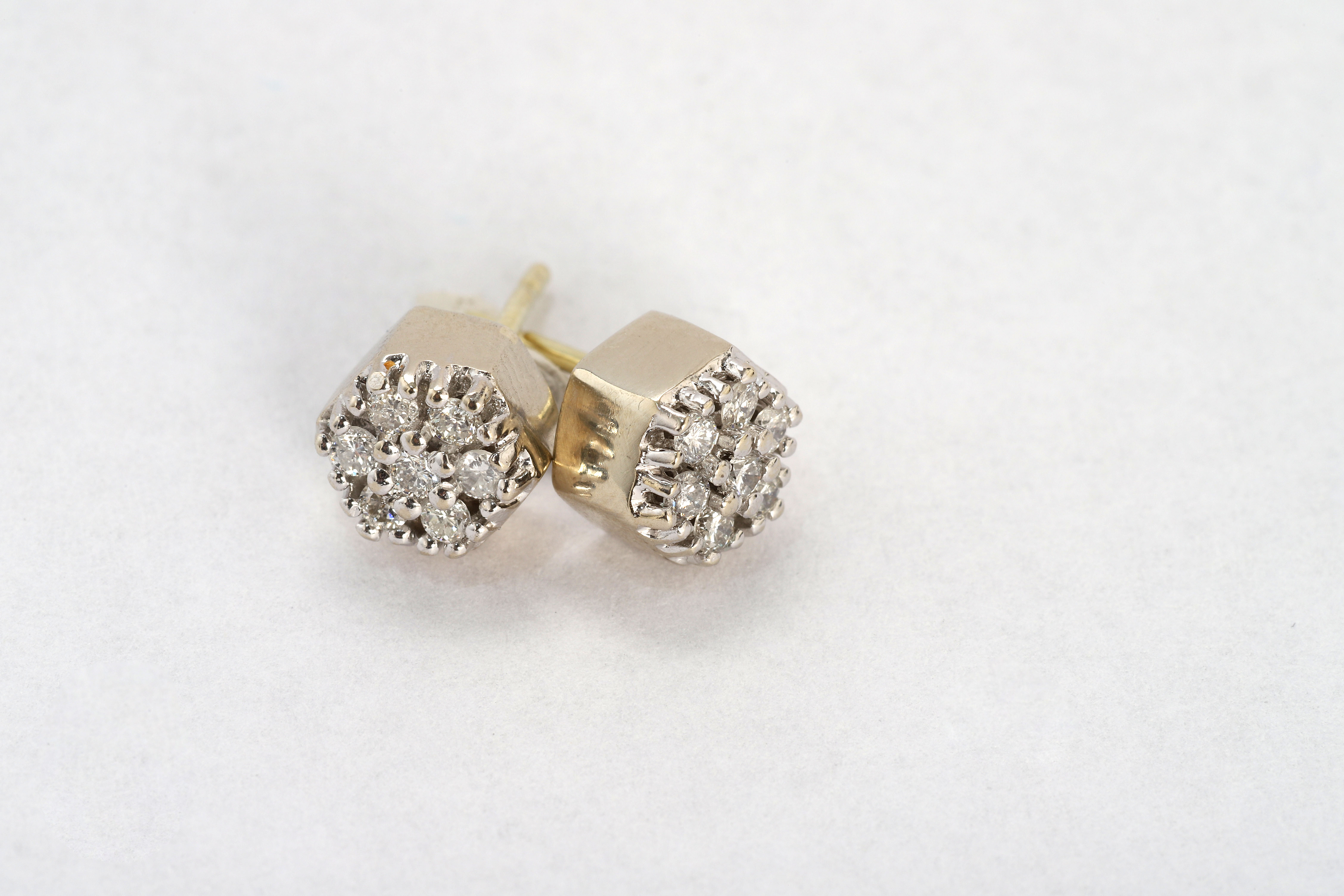 Ohrstecker in 585er Weissgold mit Brillanten – Shop Goldschmiede ...